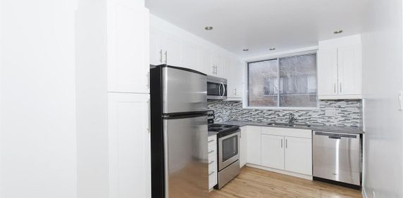 2 chambres - 5600 Avenue Decelles, Montréal - Photo 2