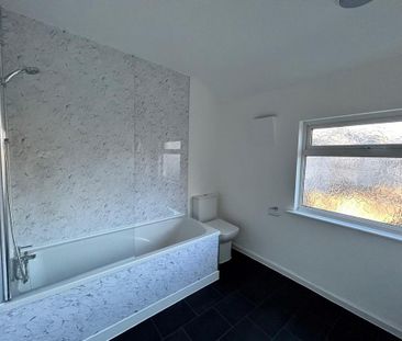 2 bedroom house to rent - Photo 1