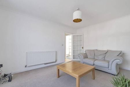 2 bedroom semi-detached house to rent - Photo 5