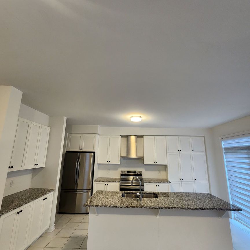 For Lease - 270 Turnbuckle Crescent, Barrhaven, Ontario - Photo 1