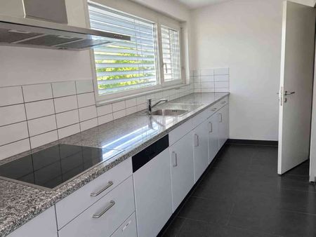 4.5 Zimmer, 100 m², 1. Stock - Foto 4