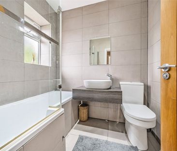 Goldsworth Road, Woking, Surrey, GU21 - Photo 5