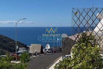 Puerto Rico, Canary Islands 35130