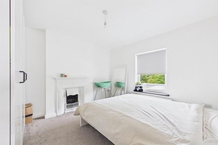 52 Marlborough Park North, Belfast, BT9 6HJ - Photo 4