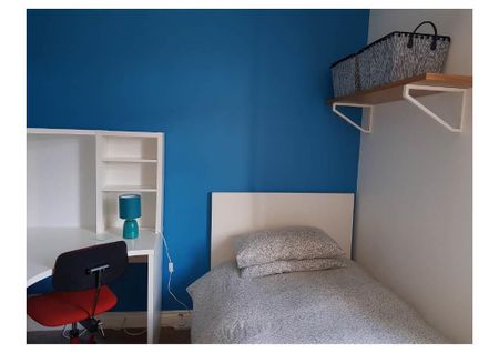 5 bedroom private hall to rent - Photo 2