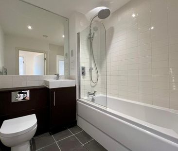 Market Street, Addlestone, Surrey, KT15 - Photo 4