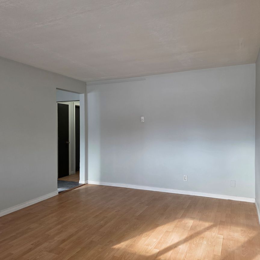 For Lease - 362 Grey Street Unit# 2, Brantford, Ontario - Photo 1