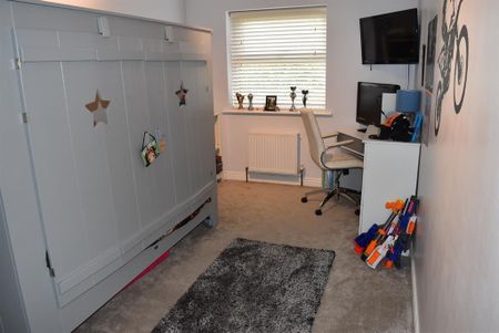 3 bedroom detached bungalow to rent - Photo 5
