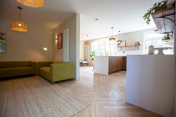 10 Bed Semi-Detached House, Wellington Road, M14 - Photo 1