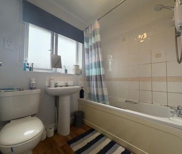 2 bedroom property to rent - Photo 4