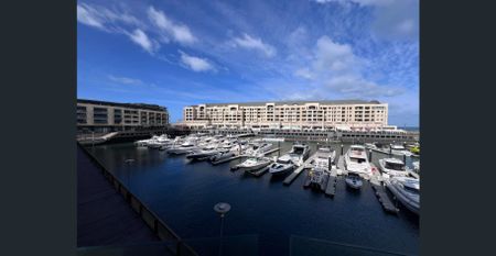 Open Sat Nov 8th, 2025, 11:30 - 12:00pm, World Class Location - Stunning Coastal & Marina Views - Photo 4