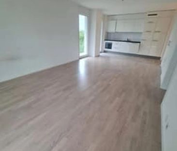 À louer – Bel appartement de 2.5 pièces avec jardin et vue lac au M... - Foto 3