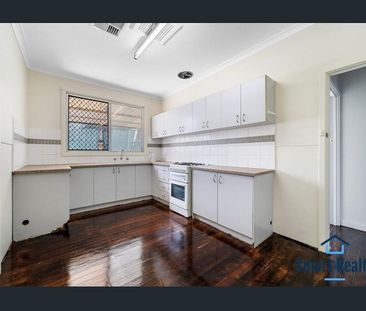 Cute 3 x 1 character home with large backyard in Langford - Photo 2