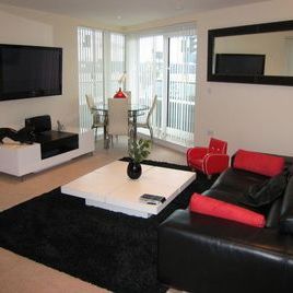 3 Bed Apartment | £670 pw - Photo 1