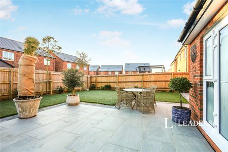 5 bedroom house to rent Mallard View, Melton Mowbray, Leicestershire, LE13 - Photo 5