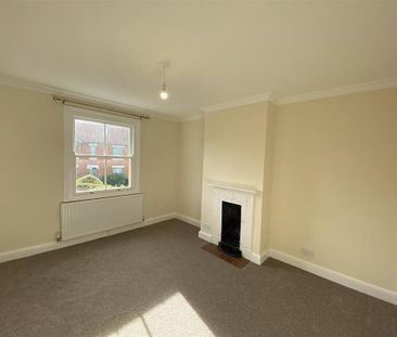 4 bedroom detached house to rent - Photo 1