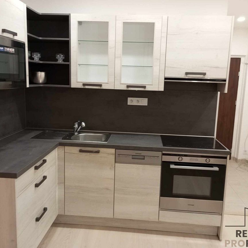 Pronájem bytu 2+kk 38 m² - Photo 1