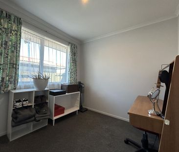 Tasteful on Tamarisk! - Photo 4