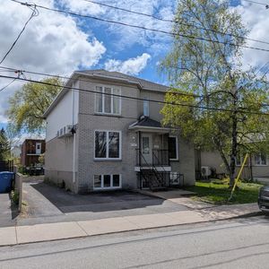 5 1/2 LONGUEUIL - Photo 2