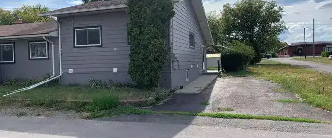 Charming 2 bedroom unit in Central Kingston | 38 Day Street, Kingston - Photo 1