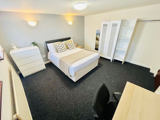 2 Bed Student Accommodation - Photo 1