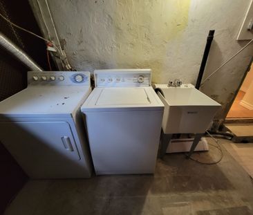 For Lease - 190 Lauder Avenue Unit# Basement, Toronto, Ontario - Photo 1