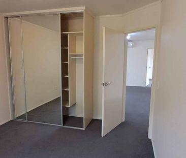 SPACIOUS OPEN LIVING, 3 BDRM, HOME WITH SECURITY - Photo 3