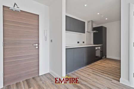 1 bedroom in a flat share to rent - Photo 4