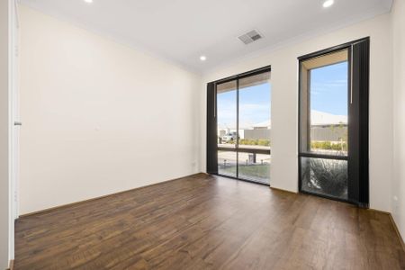 Low Maintenance Coastal Home - Photo 3