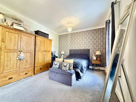 3 bedroom semi-detached house to rent - Photo 4