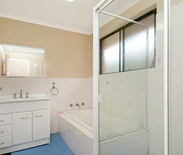 MODERN & SPACIOUS APARTMENT! - Photo 6