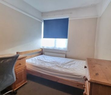Upper Bevendean Avenue, Brighton 1 bedroom house to rent - Photo 1