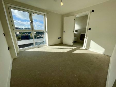 3 bedroom apartment to rent - Photo 5