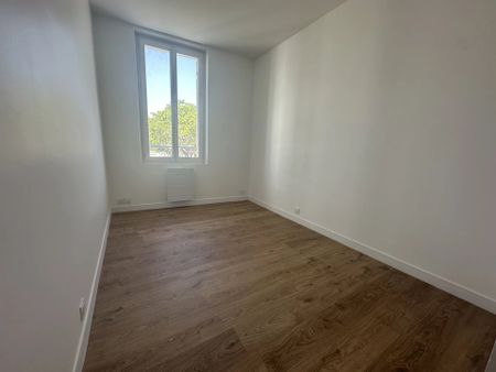 Location Appartement 2 pièces 46m² STE FOY LA GRANDE 33220 - Photo 3
