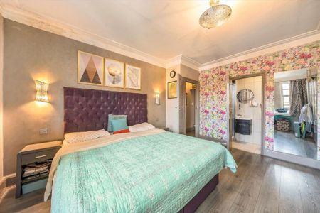 3 bedroom flat to rent - Photo 3