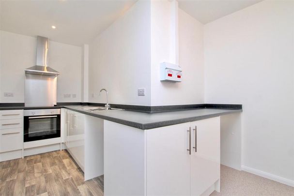1 bedroom flat to rent - Photo 1