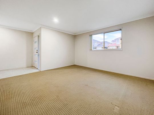 Family Home In The Heart Of Hamlyn Terrace - Photo 1