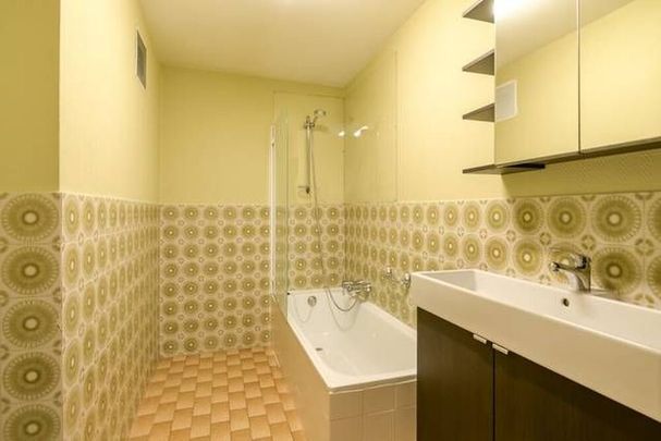 Instapklaar appartement met 2 slaapkamers, garage en berging te huur - Foto 1