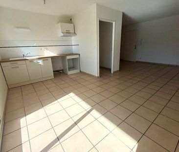 Location Appartement 3 pièces 63m² ST PIERRE DU MONT 40280 - Photo 6
