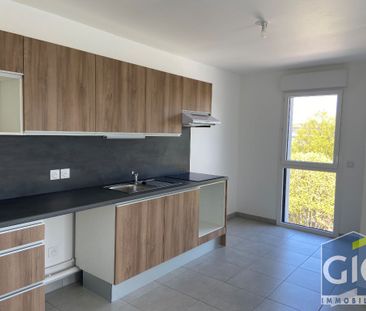 Location Appartement 2 pièces 52m² - Photo 2