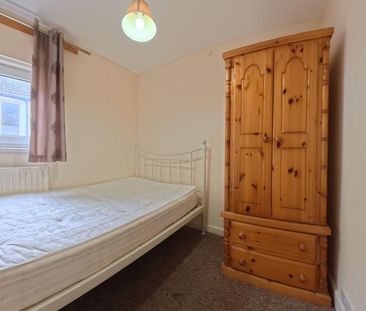 5 bedroom terraced house to rent - Photo 3