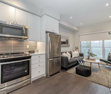 For Lease - 555 William Graham Drive Unit# 215, Aurora, Ontario - Photo 2