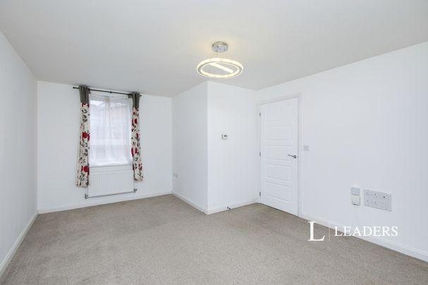 3 bedroom house to rent Selsby Close, Nottingham, Nottinghamshire, NG8 - Photo 1