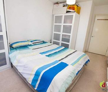 2 bedroom property to rent in Croydon - Photo 4