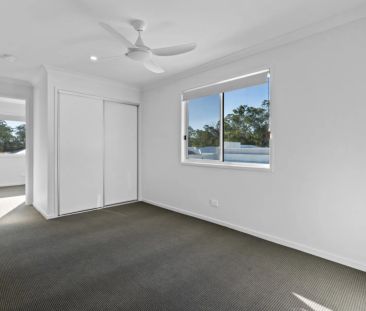 Stylish 2 Story Family Home in the Heart of Sanctum Estate - Photo 2