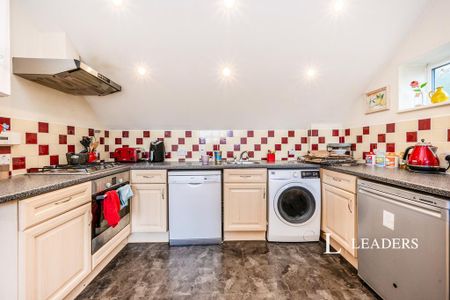 2 bedroom flat to rent - Photo 4