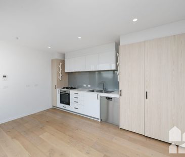 Spacious Apartment - Photo 2