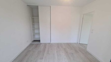 Location Appartement 2 pièces 38m² ORLEANS 45000 - Photo 3