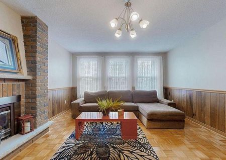 For Lease - 129 Chalfield Lane, Mississauga, Ontario - Photo 4