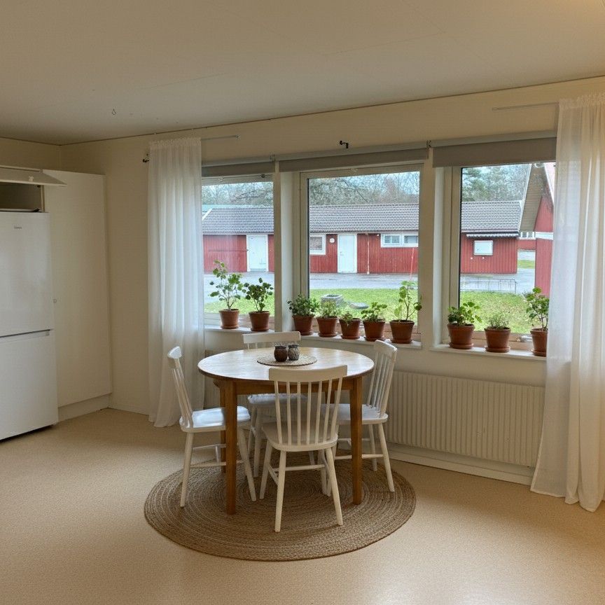 Mysig naturnära tvåa en trappa upp - Photo 1